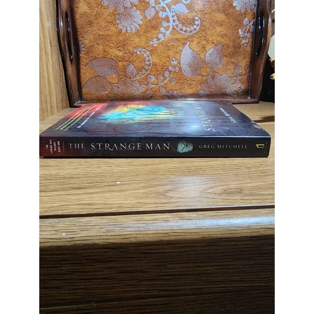 The Coming Evil Ser.: The Strange Man by Greg Mitchell (2011, Trade Paperback)‎